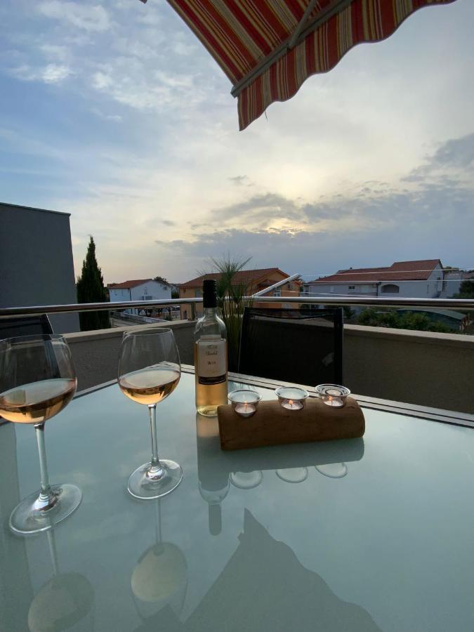 Apartman Lili Zaton  Buitenkant foto