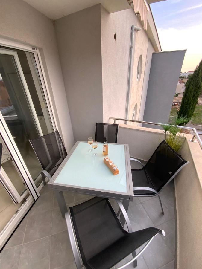 Apartman Lili Zaton  Buitenkant foto